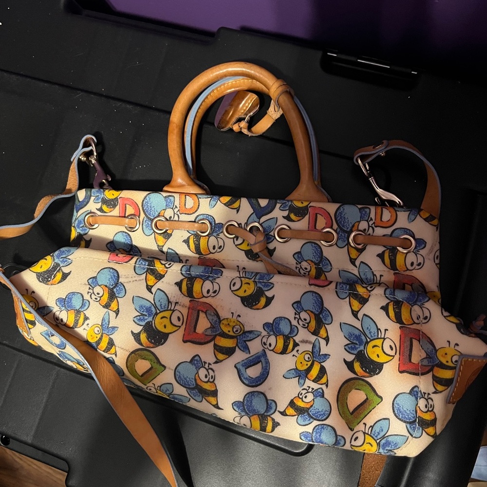 Purse - Picture 2 of 3